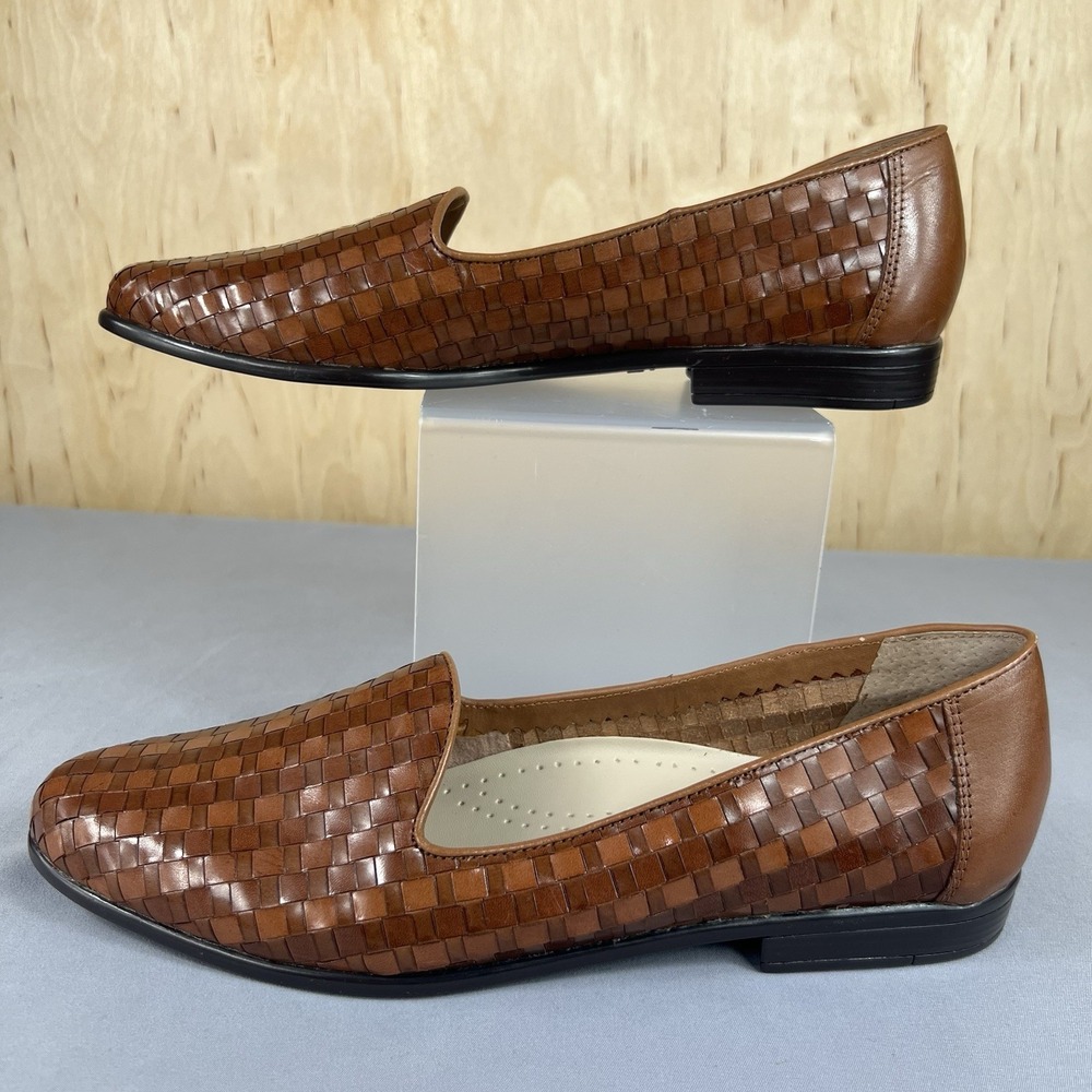 Trotters Women's Woven Leather Flats 9.5S Narrow Brown Slip-On Shoes